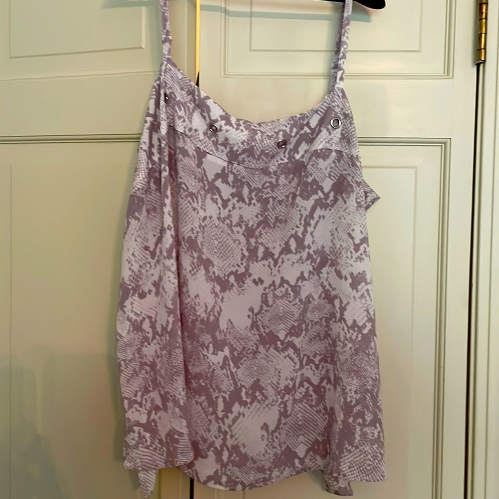 Snake print cami. So cute.